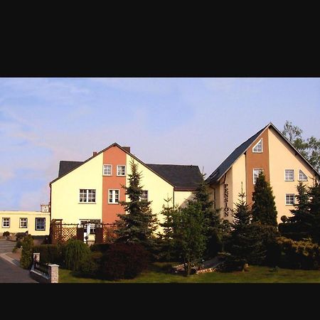 Gaststaette & Pension Jiedlitz Burkau Bagian luar foto